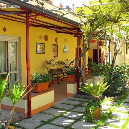 Domus Felix Acomodação com café da manhã Ercolano Exterior foto